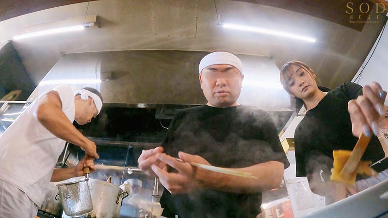 渚恋生【AV動画】「ラーメン屋唯一の女バイト、汗だくガテン系店員の性欲発散を担うセクハラOK娘」【1start00244】